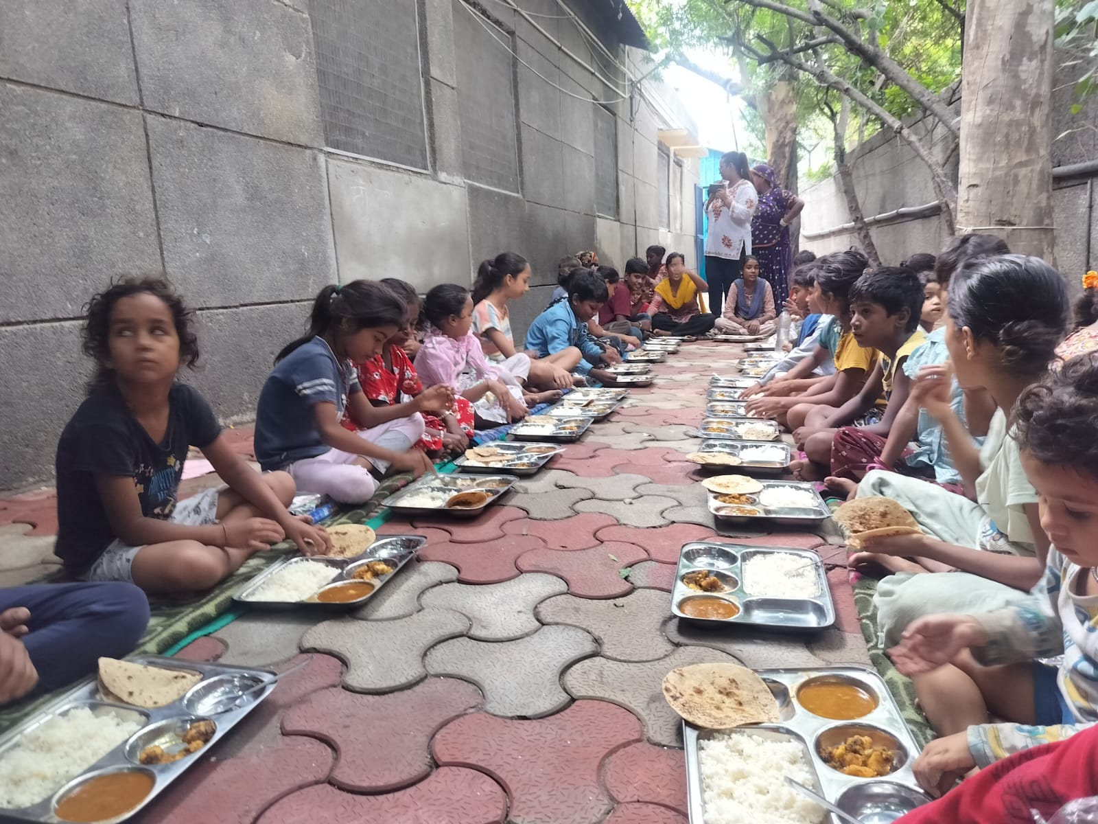 Join Aastha Nishtha Foundation’s initiative to fight child hunger. With just ₹750, you can feed one child for a month and help them dream without hunger.